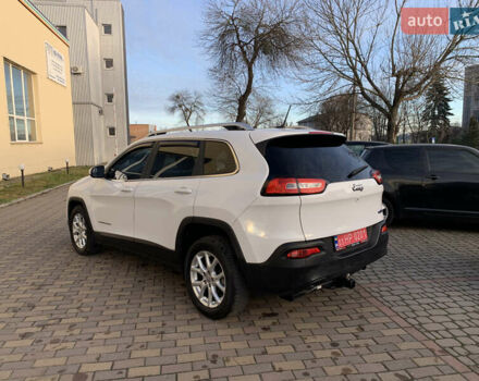 Білий Джип Cherokee, об'ємом двигуна 2.36 л та пробігом 297 тис. км за 9650 $, фото 8 на Automoto.ua