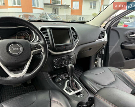 Белый Джип Чероки, объемом двигателя 3.24 л и пробегом 175 тыс. км за 16000 $, фото 38 на Automoto.ua