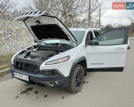 Белый Джип Чероки, объемом двигателя 3.2 л и пробегом 70 тыс. км за 21500 $, фото 20 на Automoto.ua