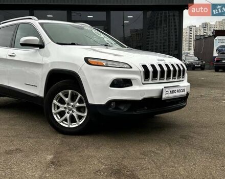 Белый Джип Чероки, объемом двигателя 3.24 л и пробегом 101 тыс. км за 16490 $, фото 1 на Automoto.ua