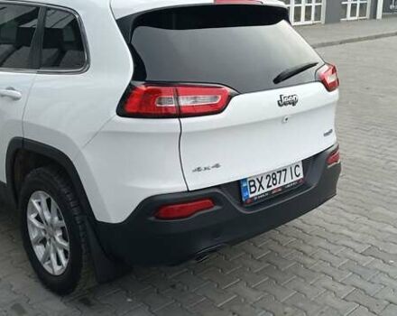 Білий Джип Cherokee, об'ємом двигуна 2.4 л та пробігом 221 тис. км за 12550 $, фото 9 на Automoto.ua