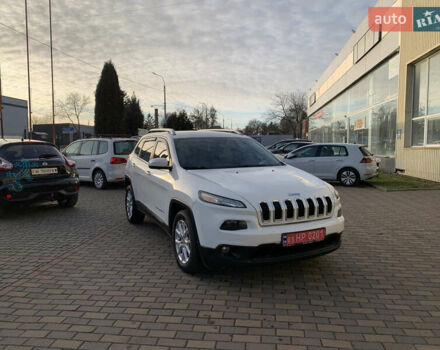 Білий Джип Cherokee, об'ємом двигуна 2.36 л та пробігом 297 тис. км за 9650 $, фото 1 на Automoto.ua