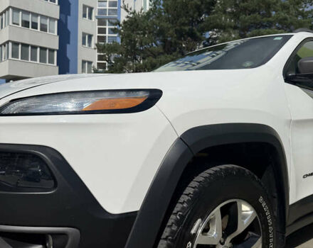 Белый Джип Чероки, объемом двигателя 3.24 л и пробегом 175 тыс. км за 16000 $, фото 4 на Automoto.ua