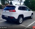 Белый Джип Чероки, объемом двигателя 2.4 л и пробегом 210 тыс. км за 13000 $, фото 3 на Automoto.ua