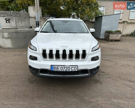 Белый Джип Чероки, объемом двигателя 2.36 л и пробегом 80 тыс. км за 13000 $, фото 1 на Automoto.ua