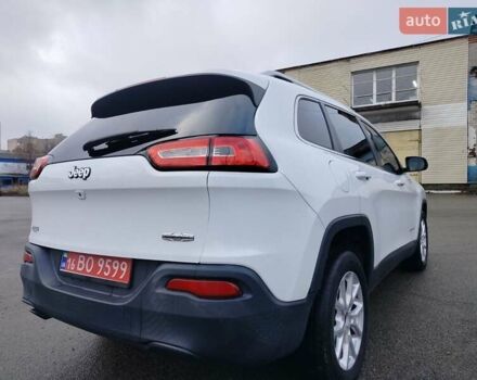 Белый Джип Чероки, объемом двигателя 0 л и пробегом 189 тыс. км за 11700 $, фото 14 на Automoto.ua