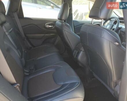 Джип Cherokee 2015 у Черкасах на Automoto.ua Білий Джип Cherokee, об'ємом двигуна 3.2 л та пробігом 119 тис. км за 1600 $, фото 10 на Automoto.ua