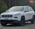 Белый Джип Чероки, объемом двигателя 2.2 л и пробегом 148 тыс. км за 15999 $, фото 1 на Automoto.ua