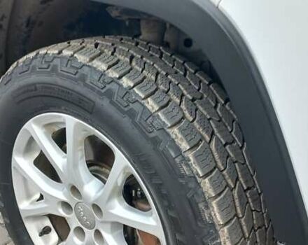 Білий Джип Cherokee, об'ємом двигуна 2.4 л та пробігом 221 тис. км за 12550 $, фото 14 на Automoto.ua