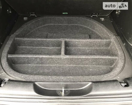 Джип Чероки 2015 в Киеве на Automoto.ua Белый Джип Чероки, объемом двигателя 3.24 л и пробегом 100 тыс. км за 15200 $, фото 36 на Automoto.ua