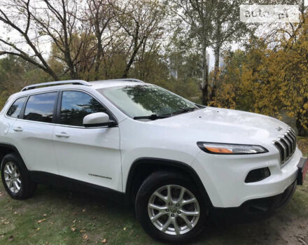 Джип Чероки 2015 в Киеве на Automoto.ua Белый Джип Чероки, объемом двигателя 3.24 л и пробегом 100 тыс. км за 15200 $, фото 17 на Automoto.ua