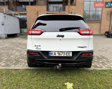 Білий Джип Cherokee, об'ємом двигуна 3.24 л та пробігом 185 тис. км за 16000 $, фото 7 на Automoto.ua