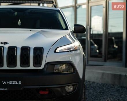 Белый Джип Чероки, объемом двигателя 3.24 л и пробегом 186 тыс. км за 17900 $, фото 12 на Automoto.ua