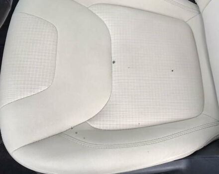 Джип Чероки 2015 в Киеве на Automoto.ua Белый Джип Чероки, объемом двигателя 3.24 л и пробегом 100 тыс. км за 15200 $, фото 32 на Automoto.ua