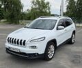 Белый Джип Чероки, объемом двигателя 3.24 л и пробегом 180 тыс. км за 16000 $, фото 1 на Automoto.ua