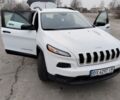 Білий Джип Cherokee, об'ємом двигуна 2.36 л та пробігом 149 тис. км за 13800 $, фото 1 на Automoto.ua