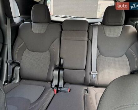 Белый Джип Чероки, объемом двигателя 2.36 л и пробегом 197 тыс. км за 12899 $, фото 29 на Automoto.ua