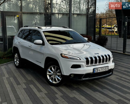Білий Джип Cherokee, об'ємом двигуна 2.36 л та пробігом 155 тис. км за 13900 $, фото 1 на Automoto.ua