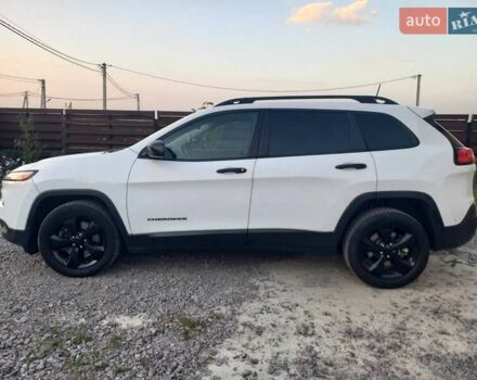 Белый Джип Чероки, объемом двигателя 3.24 л и пробегом 142 тыс. км за 13500 $, фото 37 на Automoto.ua
