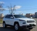 Белый Джип Чероки, объемом двигателя 2.4 л и пробегом 180 тыс. км за 13650 $, фото 1 на Automoto.ua