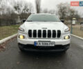 Белый Джип Чероки, объемом двигателя 2.36 л и пробегом 118 тыс. км за 13999 $, фото 1 на Automoto.ua