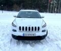 Білий Джип Cherokee, об'ємом двигуна 2.4 л та пробігом 122 тис. км за 12000 $, фото 1 на Automoto.ua