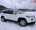Белый Джип Чероки, объемом двигателя 2.36 л и пробегом 122 тыс. км за 12000 $, фото 1 на Automoto.ua