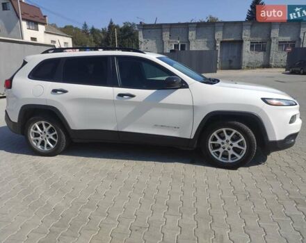 Белый Джип Чероки, объемом двигателя 2.36 л и пробегом 153 тыс. км за 13700 $, фото 7 на Automoto.ua