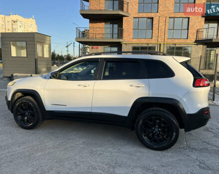 Білий Джип Cherokee, об'ємом двигуна 2.36 л та пробігом 184 тис. км за 13800 $, фото 15 на Automoto.ua