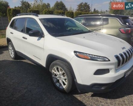 Белый Джип Чероки, объемом двигателя 2.36 л и пробегом 153 тыс. км за 13700 $, фото 2 на Automoto.ua