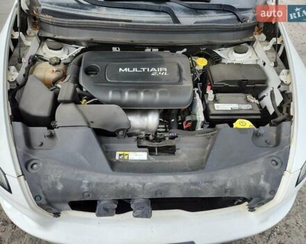 Белый Джип Чероки, объемом двигателя 2.36 л и пробегом 164 тыс. км за 2900 $, фото 11 на Automoto.ua