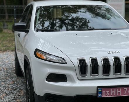 Білий Джип Cherokee, об'ємом двигуна 2.4 л та пробігом 165 тис. км за 11999 $, фото 4 на Automoto.ua