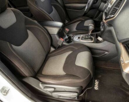 Белый Джип Чероки, объемом двигателя 2.4 л и пробегом 76 тыс. км за 8100 $, фото 8 на Automoto.ua