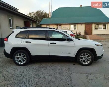 Белый Джип Чероки, объемом двигателя 2.36 л и пробегом 153 тыс. км за 13700 $, фото 12 на Automoto.ua