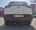Белый Джип Чероки, объемом двигателя 2.36 л и пробегом 153 тыс. км за 13700 $, фото 17 на Automoto.ua