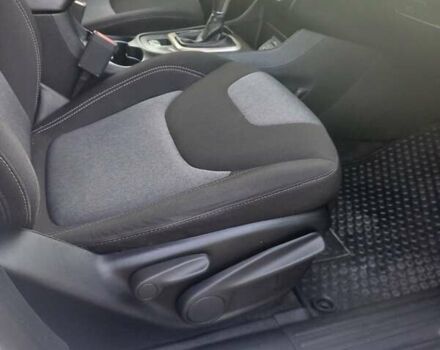 Белый Джип Чероки, объемом двигателя 3.24 л и пробегом 142 тыс. км за 13500 $, фото 13 на Automoto.ua