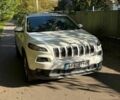 Белый Джип Чероки, объемом двигателя 3.24 л и пробегом 193 тыс. км за 16000 $, фото 1 на Automoto.ua