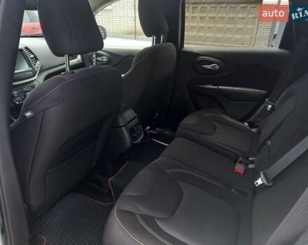 Белый Джип Чероки, объемом двигателя 2.36 л и пробегом 197 тыс. км за 12899 $, фото 50 на Automoto.ua