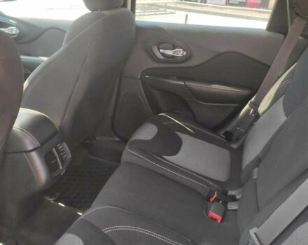 Белый Джип Чероки, объемом двигателя 2.36 л и пробегом 153 тыс. км за 13700 $, фото 28 на Automoto.ua