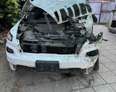 Белый Джип Чероки, объемом двигателя 2.4 л и пробегом 185 тыс. км за 4400 $, фото 3 на Automoto.ua