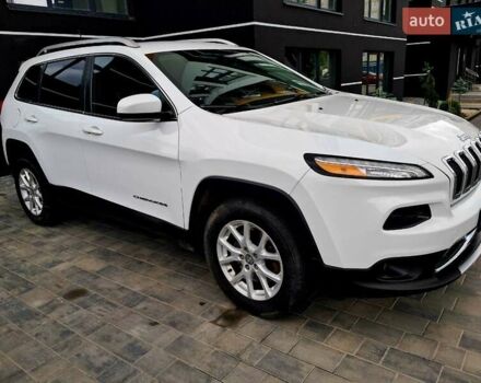 Белый Джип Чероки, объемом двигателя 2.36 л и пробегом 197 тыс. км за 12899 $, фото 2 на Automoto.ua