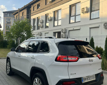 Белый Джип Чероки, объемом двигателя 2.36 л и пробегом 140 тыс. км за 14400 $, фото 5 на Automoto.ua