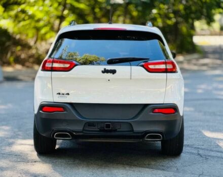 Білий Джип Cherokee, об'ємом двигуна 2.4 л та пробігом 74 тис. км за 7800 $, фото 4 на Automoto.ua