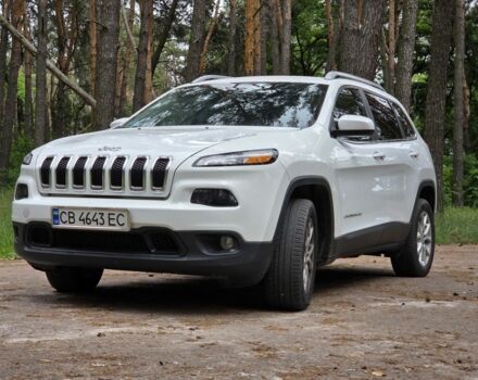 Белый Джип Чероки, объемом двигателя 3.2 л и пробегом 140 тыс. км за 13700 $, фото 1 на Automoto.ua