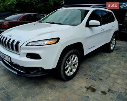 Белый Джип Чероки, объемом двигателя 2.36 л и пробегом 197 тыс. км за 12899 $, фото 6 на Automoto.ua