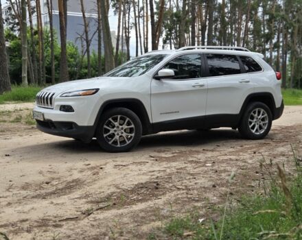 Белый Джип Чероки, объемом двигателя 3.2 л и пробегом 140 тыс. км за 13700 $, фото 3 на Automoto.ua