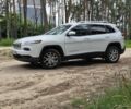 Белый Джип Чероки, объемом двигателя 3.2 л и пробегом 140 тыс. км за 14000 $, фото 3 на Automoto.ua