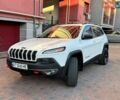 Білий Джип Cherokee, об'ємом двигуна 3.24 л та пробігом 157 тис. км за 16500 $, фото 1 на Automoto.ua