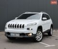 Белый Джип Чероки, объемом двигателя 2.2 л и пробегом 159 тыс. км за 15100 $, фото 1 на Automoto.ua