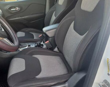 Белый Джип Чероки, объемом двигателя 3.24 л и пробегом 142 тыс. км за 13500 $, фото 20 на Automoto.ua